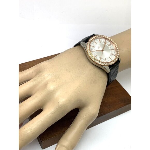 JBW Womens Watch J6367-10C Quartz 10 Year Anniversary Crystals Pave Leat… - Picture 5 of 14